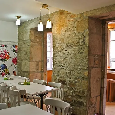 Real Hotel *