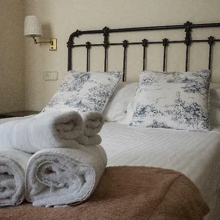 Real Hotel *